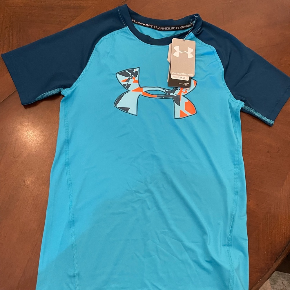 NWT youth boys underarmour shirt/ dry fit/ swimshirt